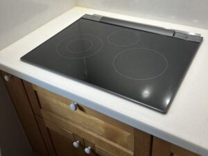 愛知キッチン取付け隊　グリルなしヒーターの工事　施工後